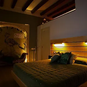 Dom wakacyjny Myo Charming House 